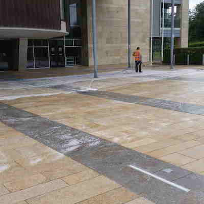Oleoclear - Cleaning Stone Paved Areas